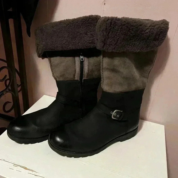UGG Daleane Boots In Black & Charcoal Gray Womens Size 10 Leather/Shearl… - Picture 12 of 13